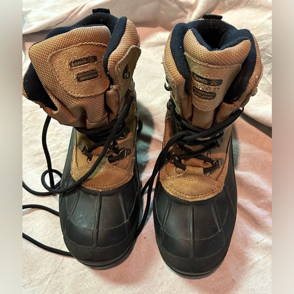 Kamik Men's 10 Fargo Brown and Balck Snow Boots. - Picture 8 of 9